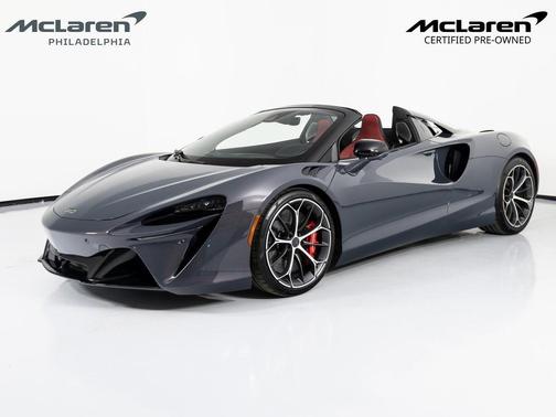 2025 McLaren Artura TechLux