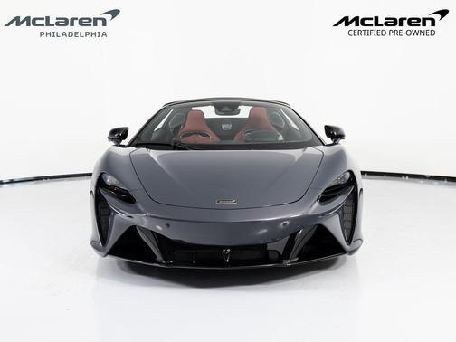 2025 McLaren Artura TechLux