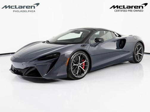 2025 McLaren Artura TechLux