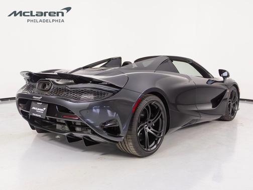 2024 McLaren 750S Base