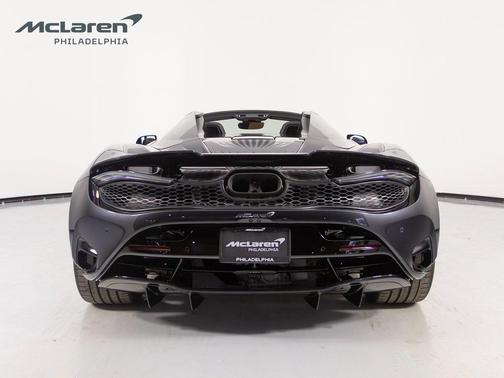 2024 McLaren 750S Base