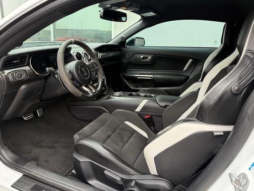 2022 Ford Shelby GT500 Base
