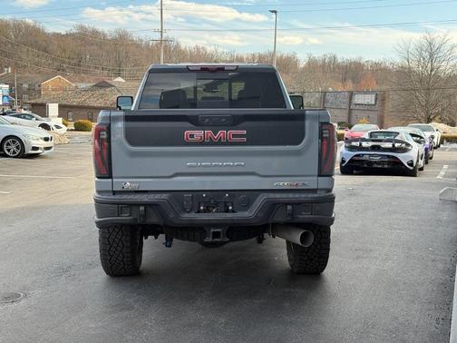 2025 GMC Sierra 2500 AT4X