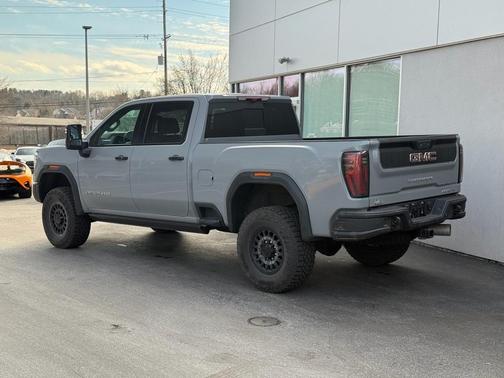 2025 GMC Sierra 2500 AT4X