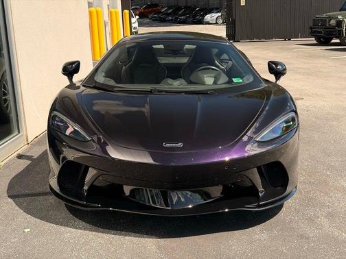 2023 McLaren GT Base