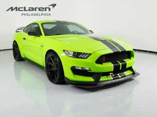 2016 Ford Shelby GT350 Base