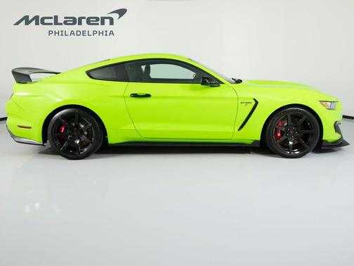 2016 Ford Shelby GT350 Base