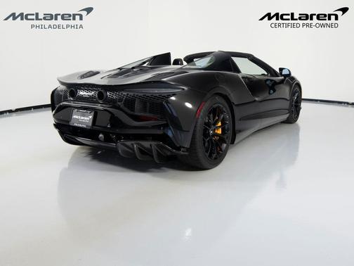 2025 McLaren Artura SPIDER