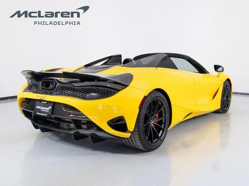 2024 McLaren 750S Base
