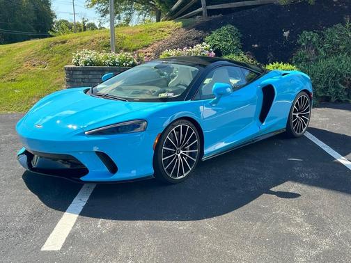 2023 McLaren GT Base