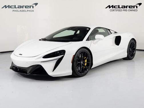 2024 McLaren Artura TechLux