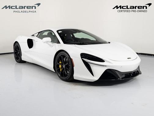 2024 McLaren Artura TechLux