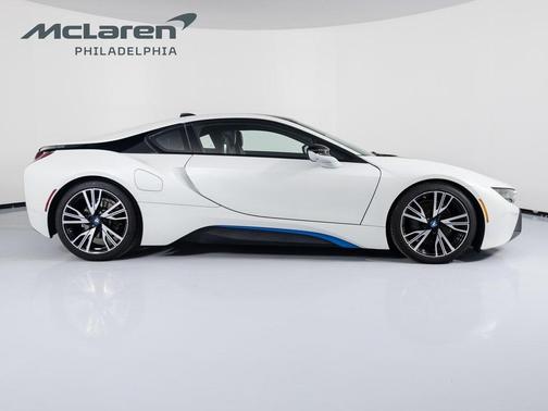 2015 BMW i8 Base