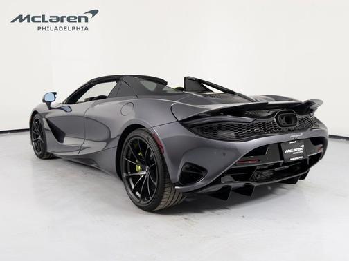 2024 McLaren 750S Base