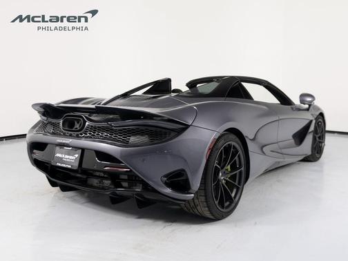 2024 McLaren 750S Base