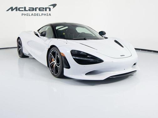 2026 McLaren 750S Base