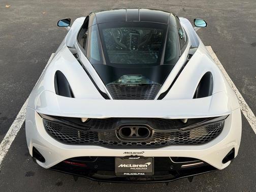 2026 McLaren 750S Base