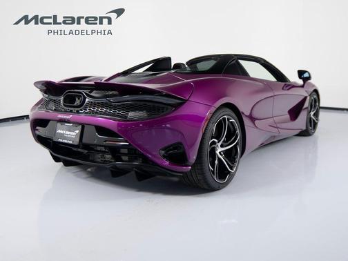 2026 McLaren 750S Base