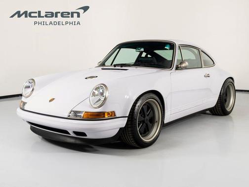 1991 Porsche 911 REIMAGINED BY SINGER