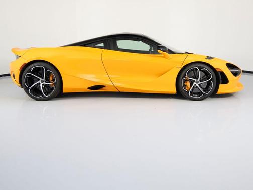 Papaya Spark 2025 McLaren 750S Base