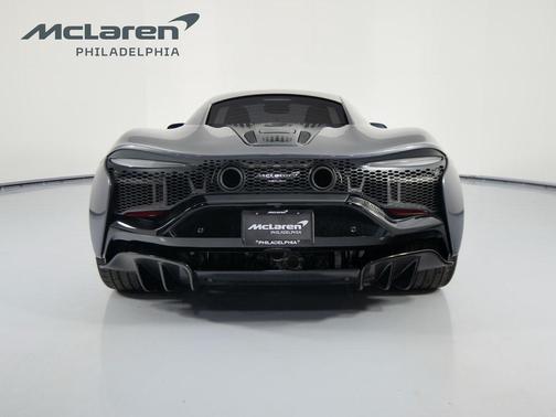 2023 McLaren Artura TechLux