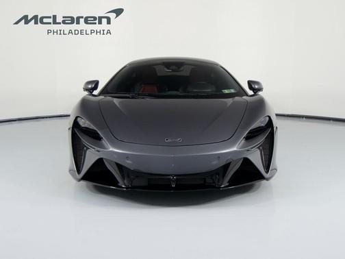2023 McLaren Artura TechLux