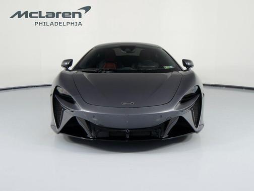 2023 McLaren Artura TechLux