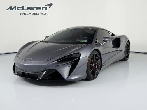 2023 McLaren Artura TechLux