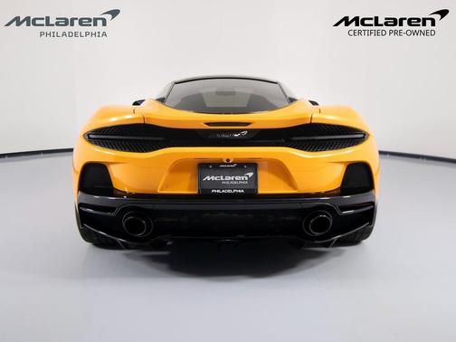 2023 McLaren GT Base