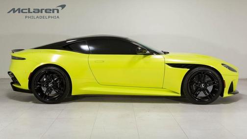 2022 Aston Martin DBS Superleggera