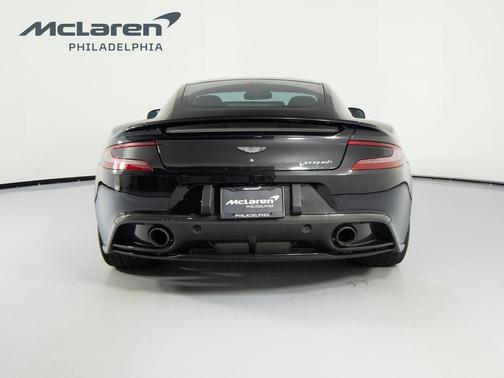 2015 Aston Martin Vanquish Base