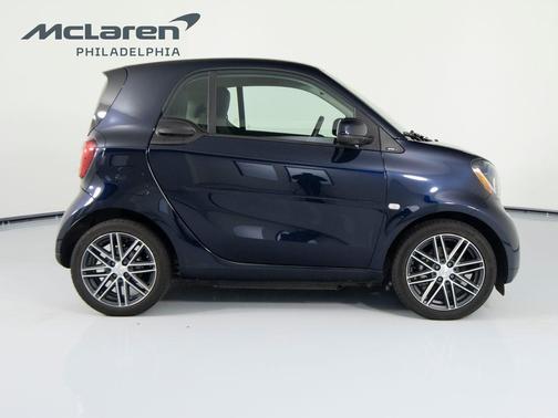 Black 2018 smart ForTwo Electric Drive