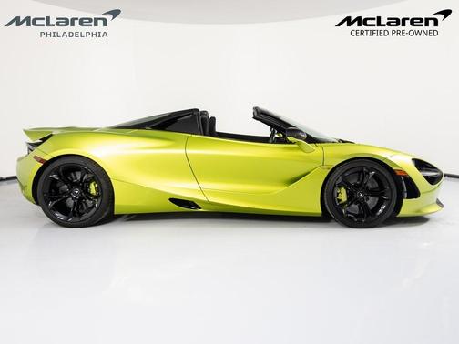 2022 McLaren 720S Performance