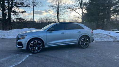 2024 Audi RS Q8 4.0T quattro