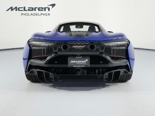 2026 McLaren Artura 