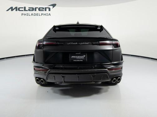 2023 Lamborghini Urus Performante