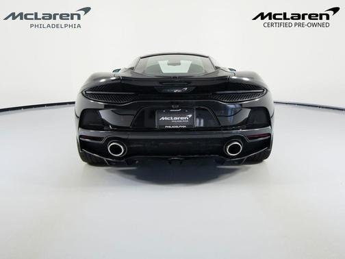 Onyx Black 2023 McLaren GT Base