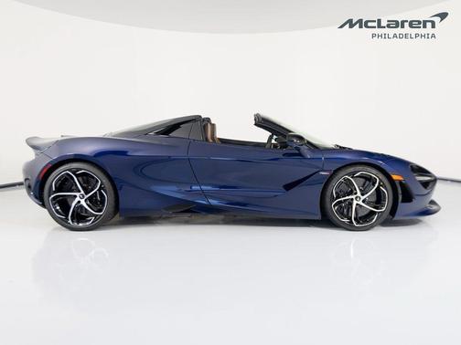 2026 McLaren 750S Base