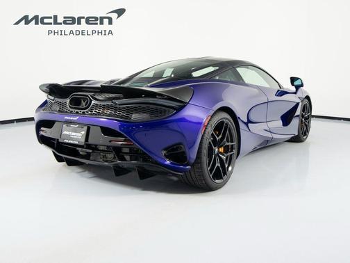 2025 McLaren 750S Base