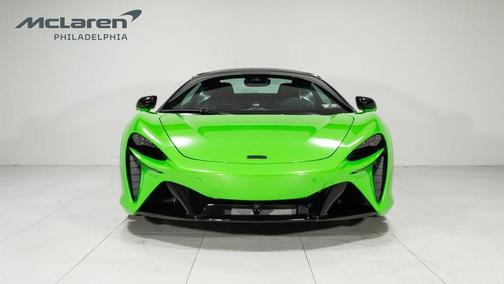 2025 McLaren Artura Performance