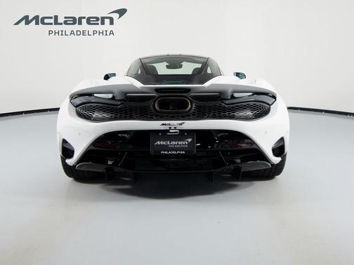 2025 McLaren 750S Base