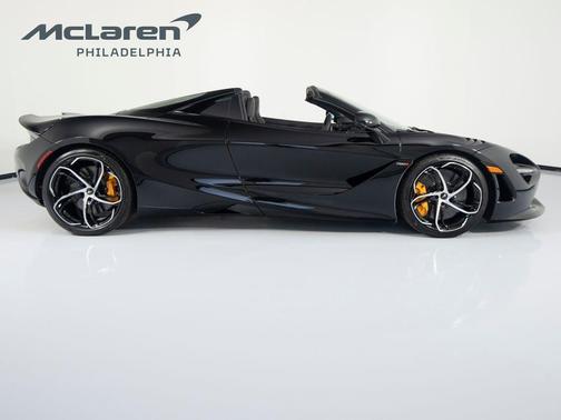 Onyx Black 2027 McLaren 750S TECHLUX