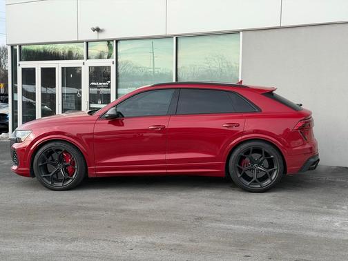 2025 Audi RS Q8 4.0T quattro
