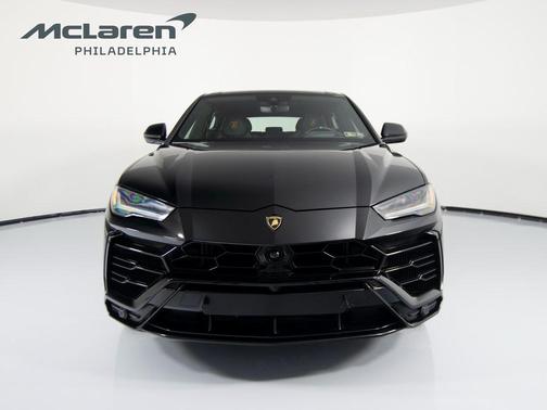 2022 Lamborghini Urus 
