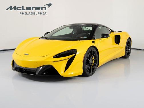 2026 McLaren Artura Performance