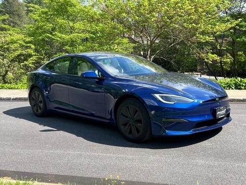 2023 Tesla Model S Plaid