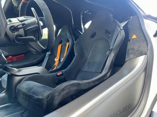 2020 McLaren 620R