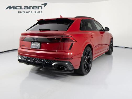 Chili Red Metallic 2025 Audi RS Q8 4.0T quattro