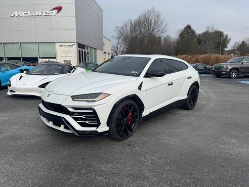 2019 Lamborghini Urus Base
