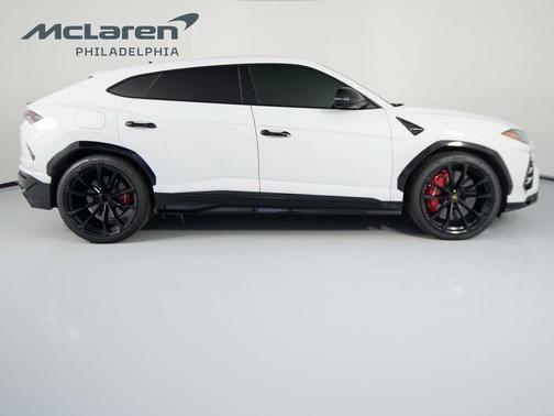 2019 Lamborghini Urus Base